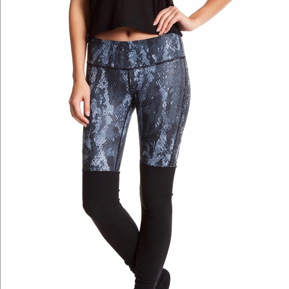 Alo goddess yoga leggings